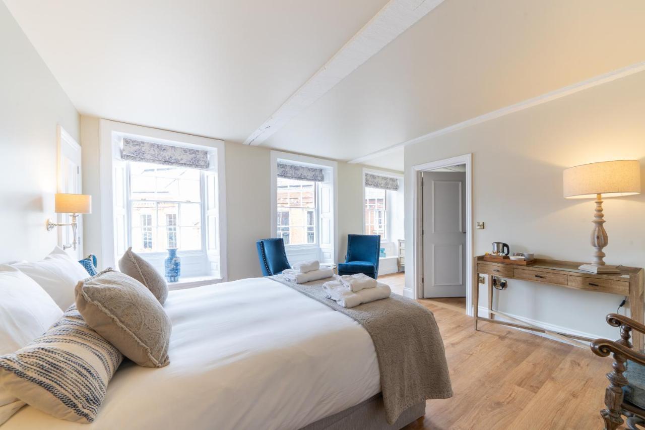 The Ironmongers Boutique Accommodation Ейлшем Екстер'єр фото
